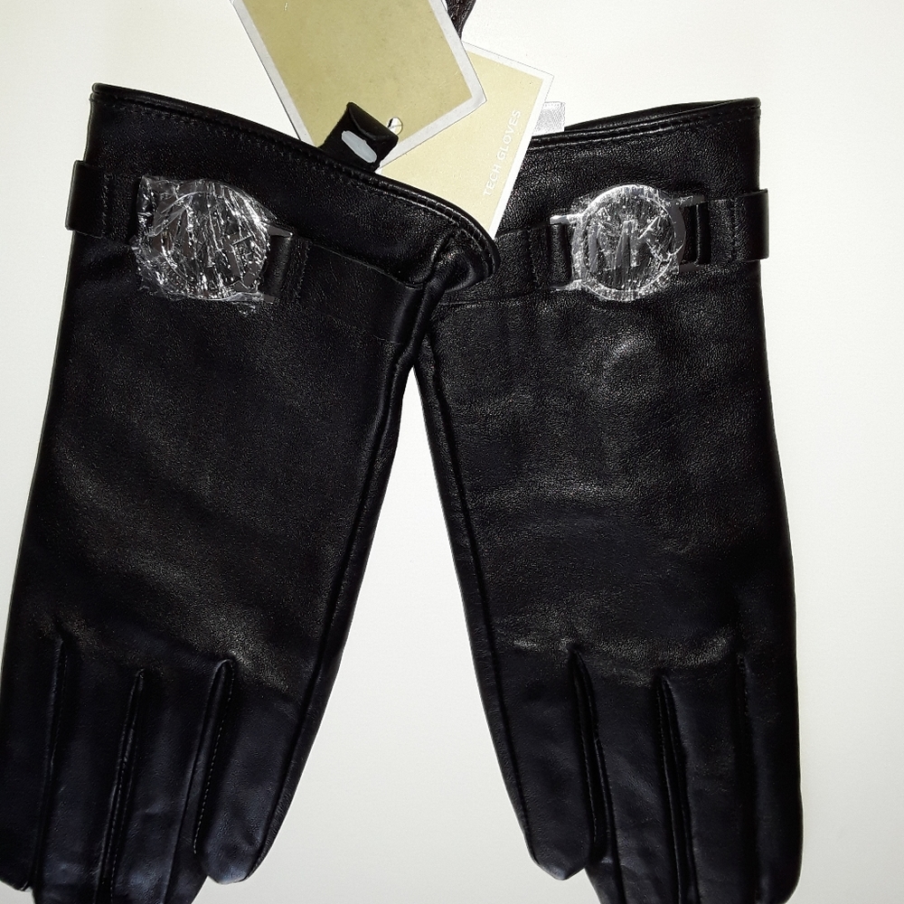 Michael Kors Leather Gloves "Brand New"